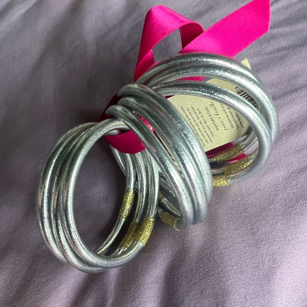 🩶SET OF 3 Budhagirl all weather bangles Silver pool summer 7.5” around inside - Picture 2 of 3